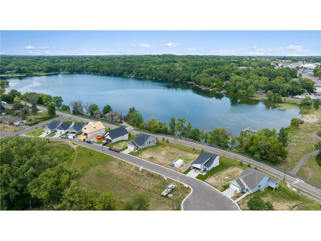 listing main picture