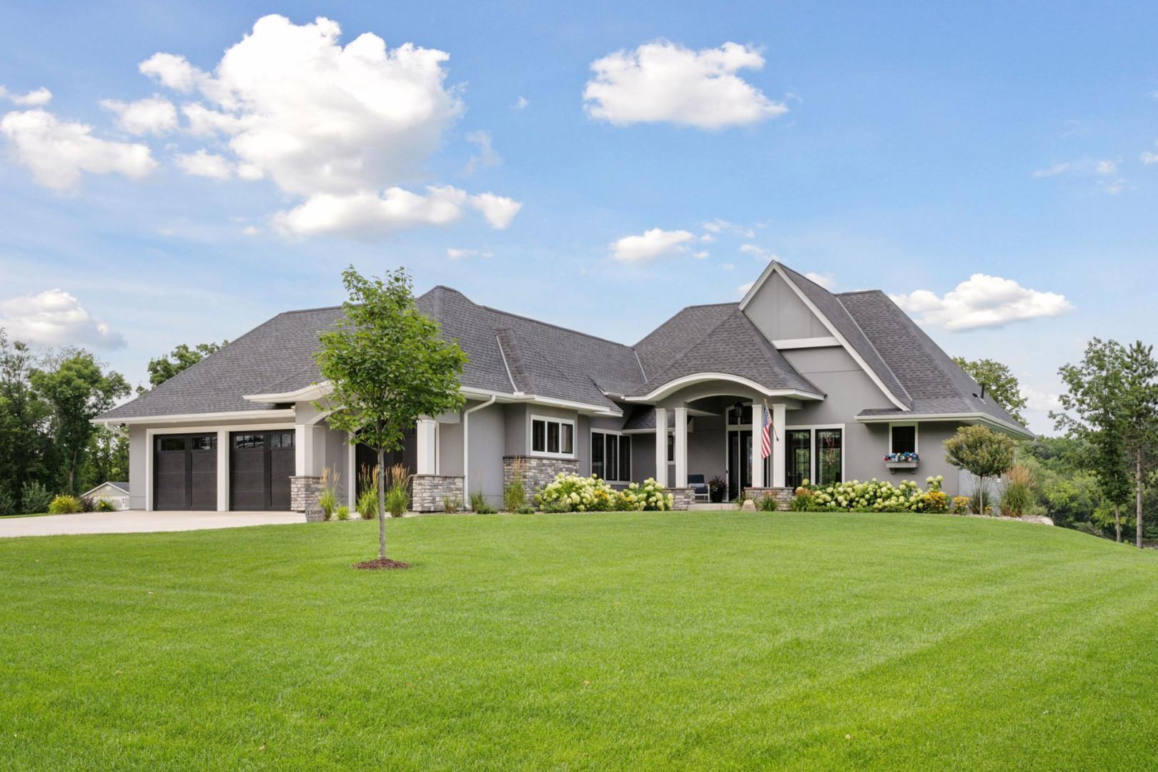 listing main picture