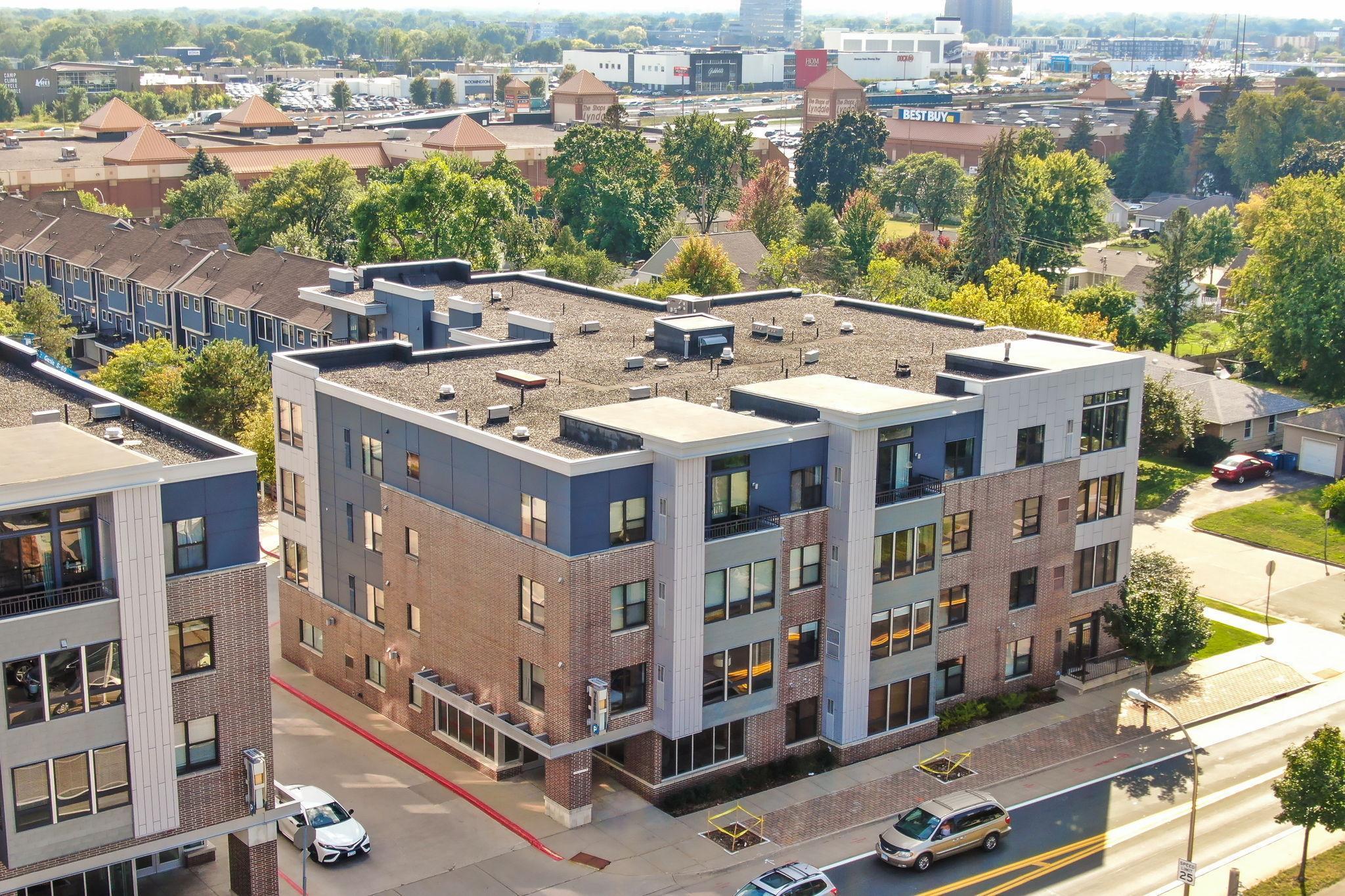 listing main picture