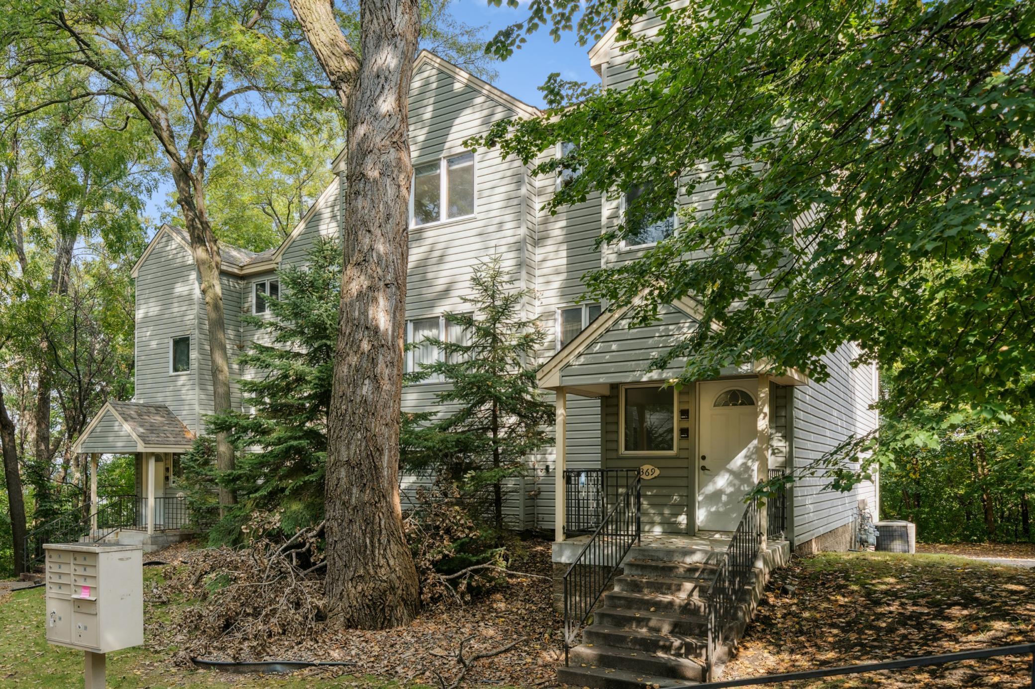 listing main picture