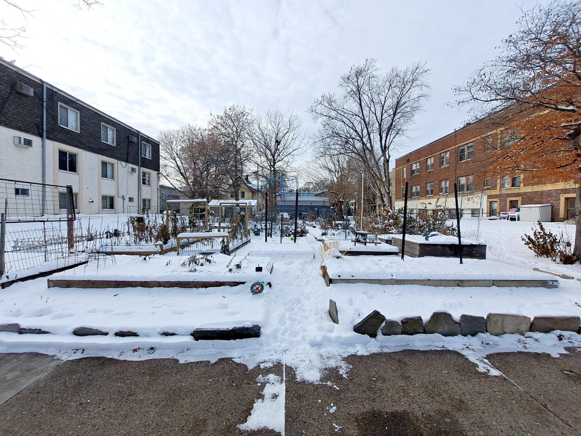 listing main picture