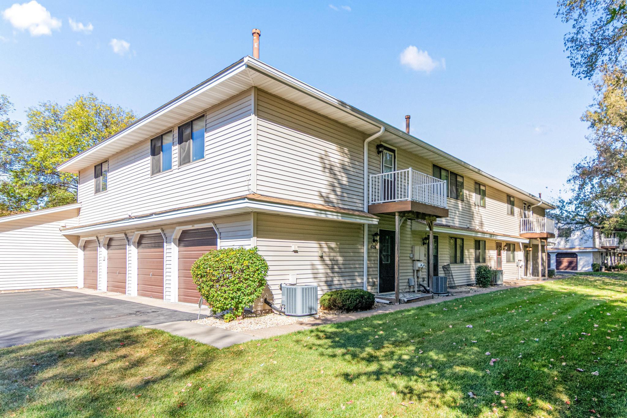 listing main picture