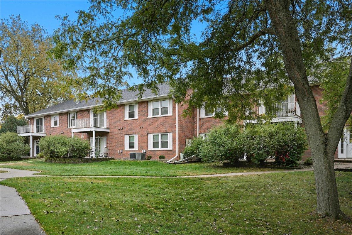 listing main picture