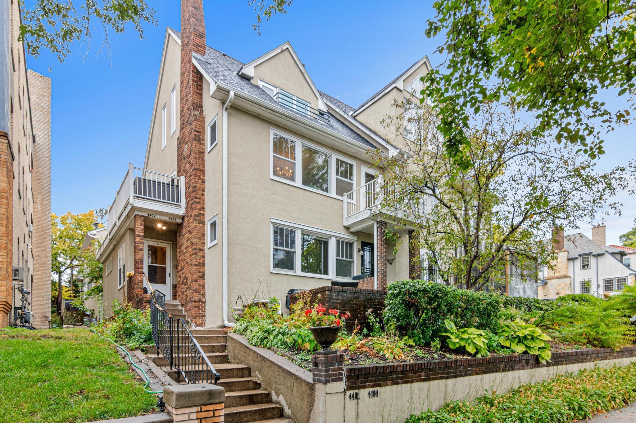 listing main picture