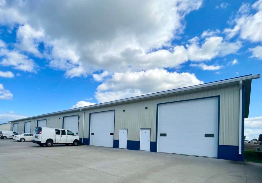 listing main picture