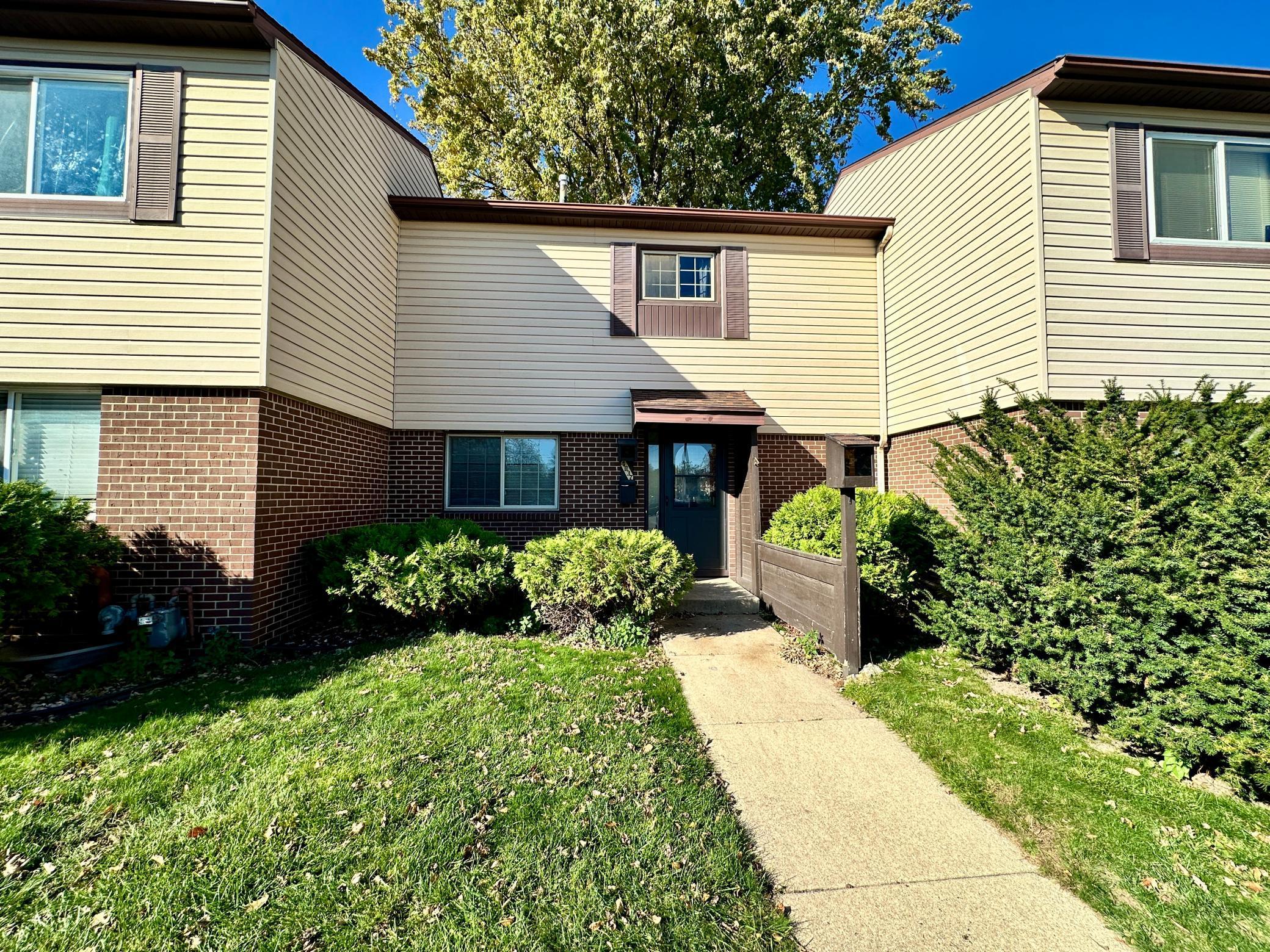 listing main picture