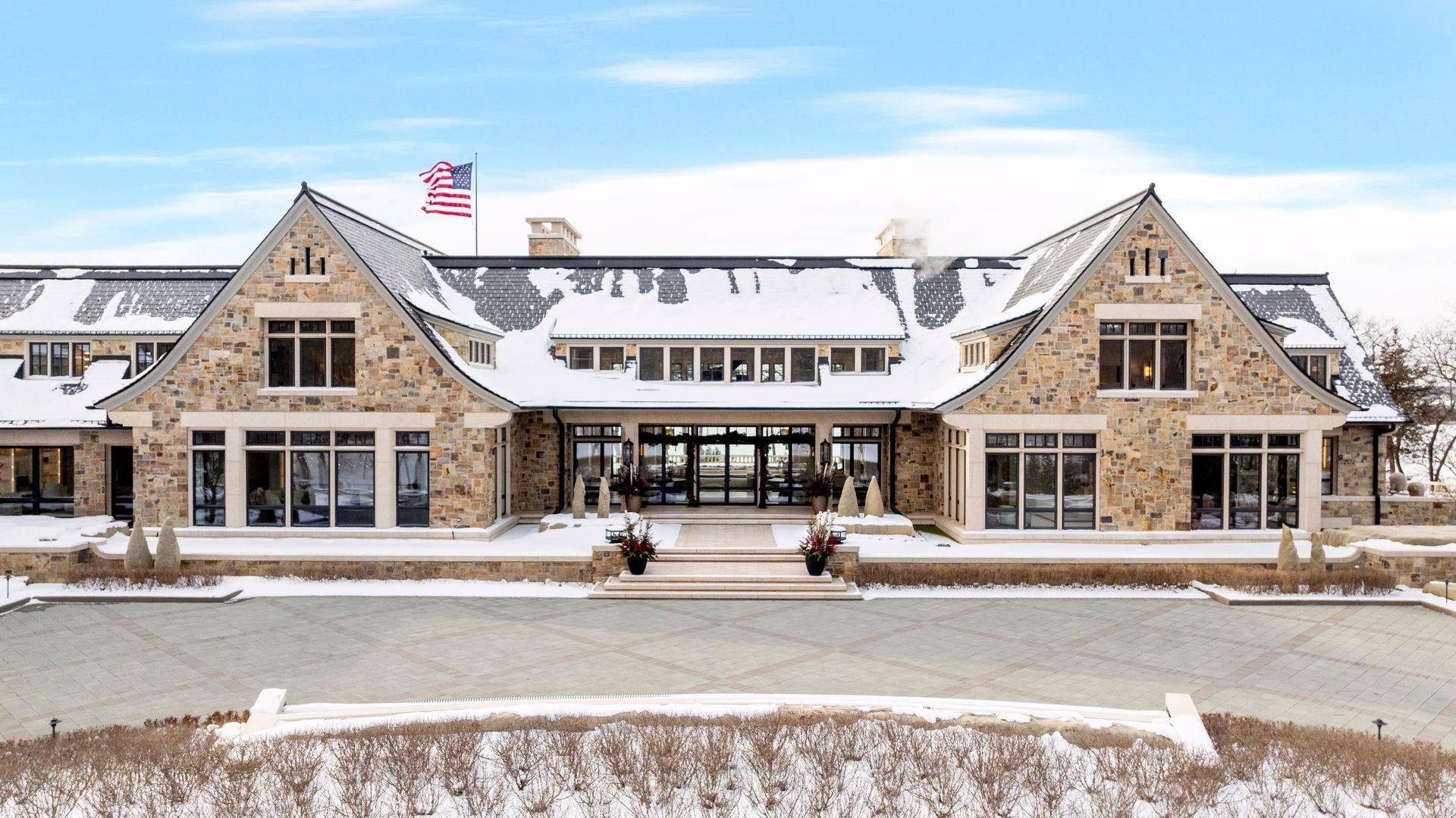 listing main picture