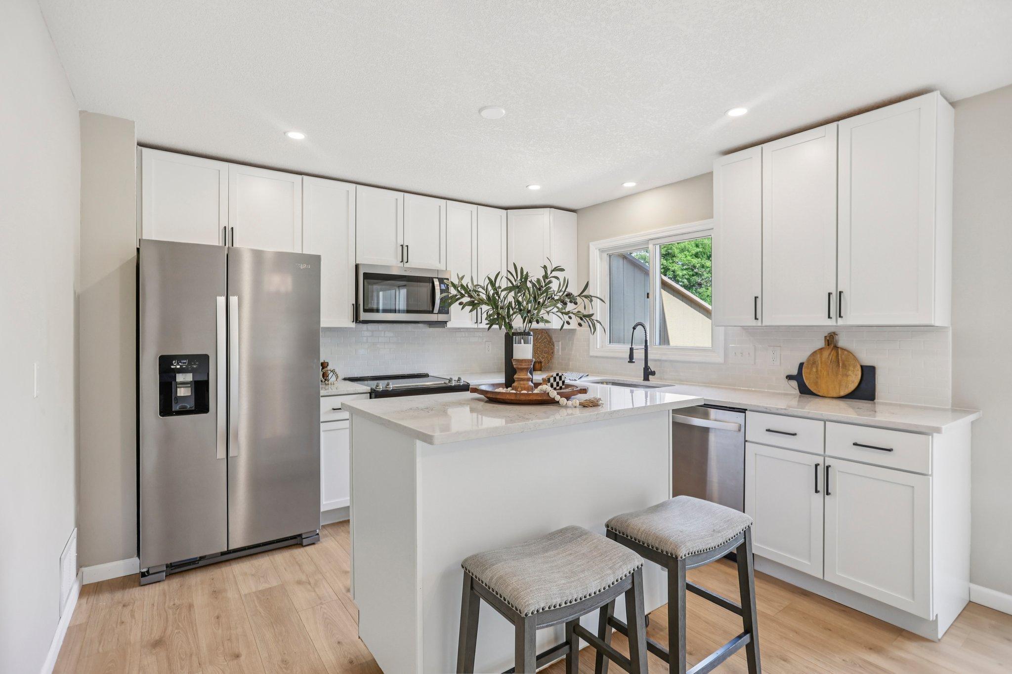 listing main picture