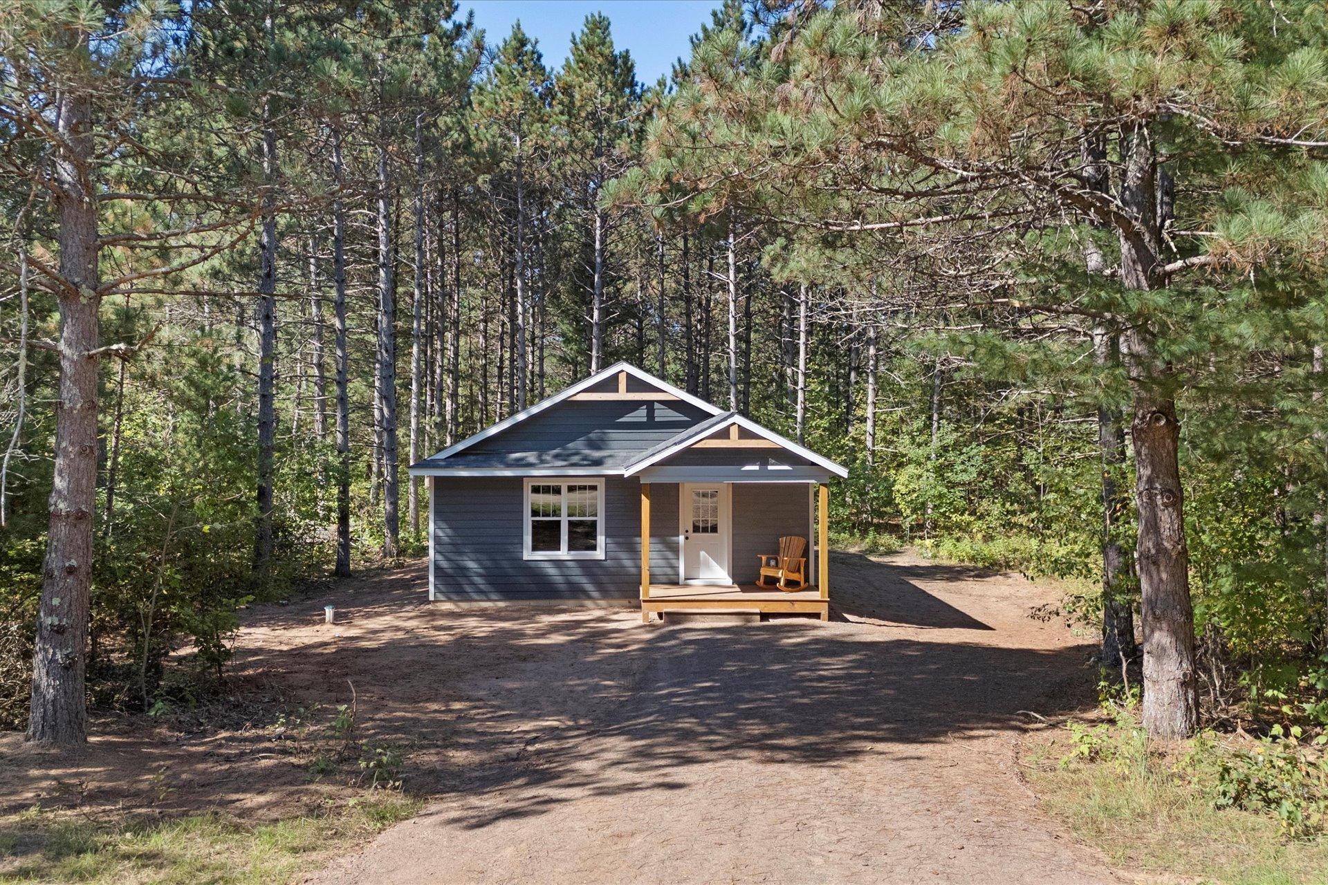 listing main picture