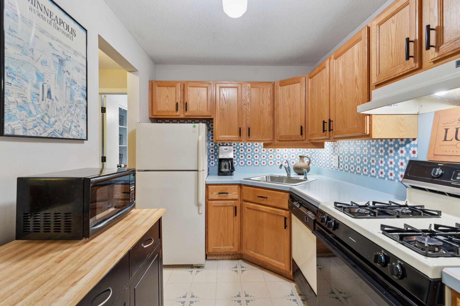 listing main picture