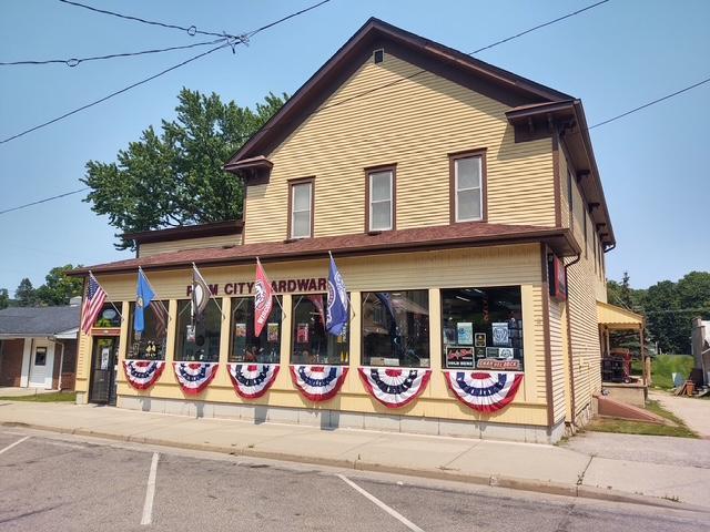 listing main picture