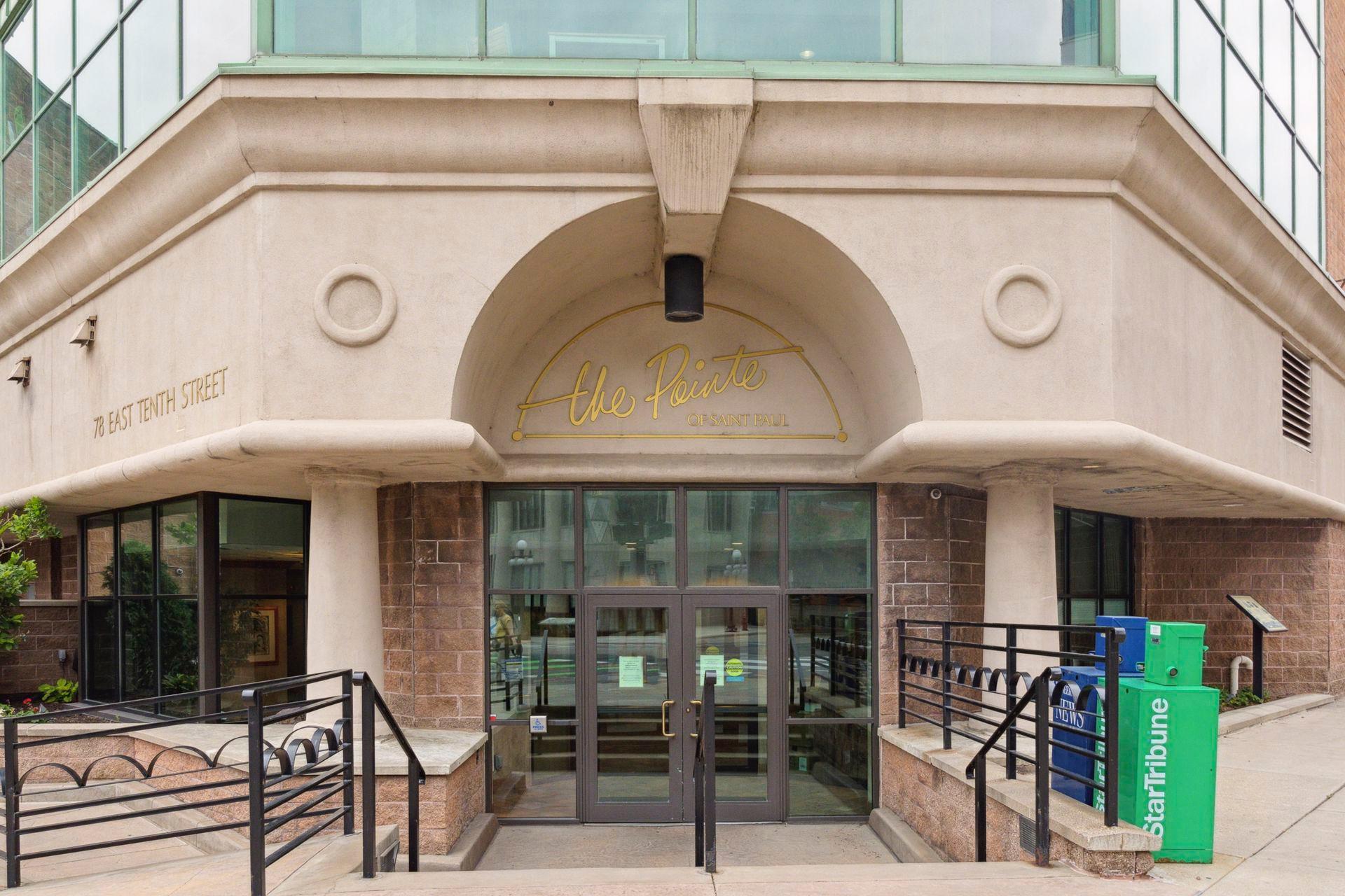 listing main picture