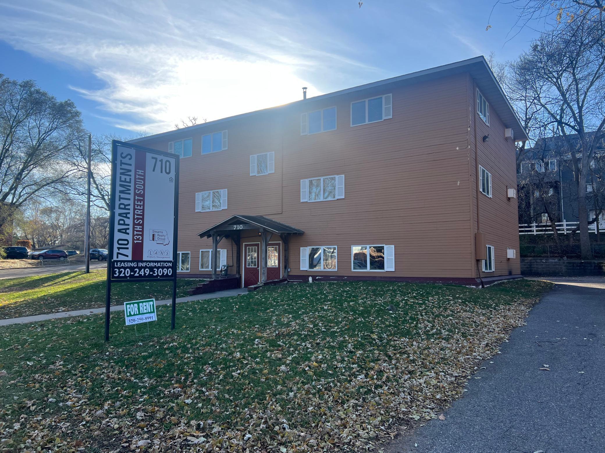 listing main picture