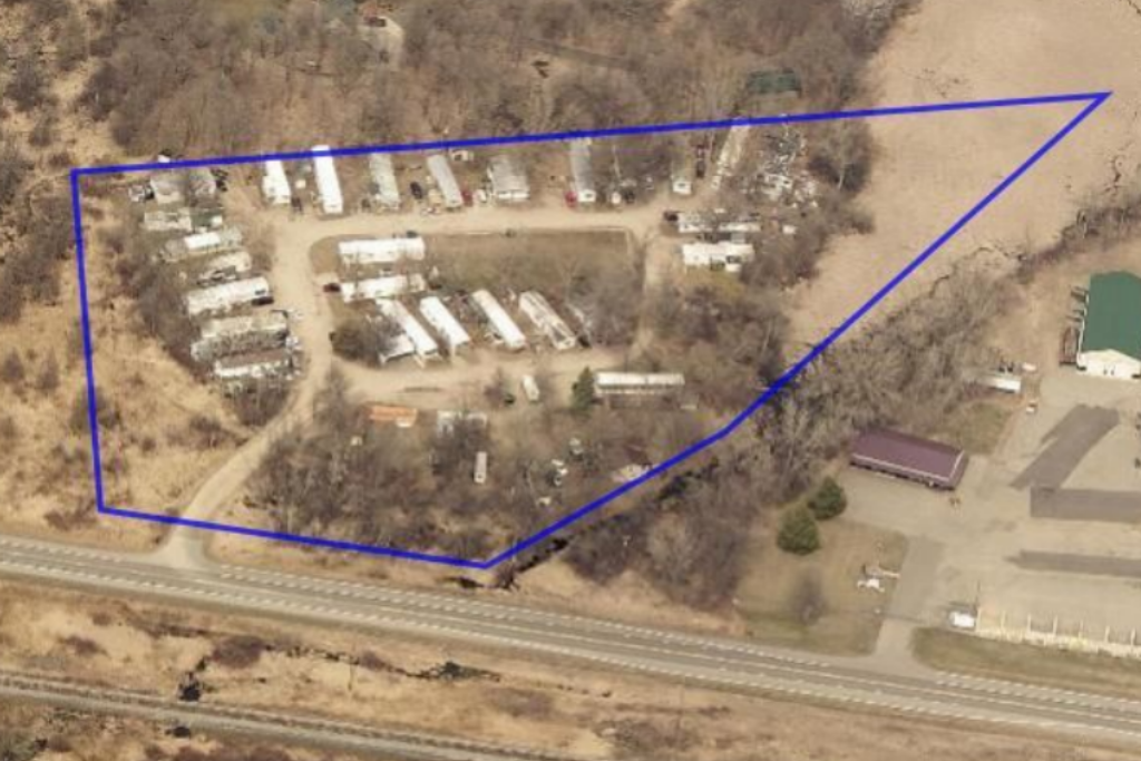 listing main picture