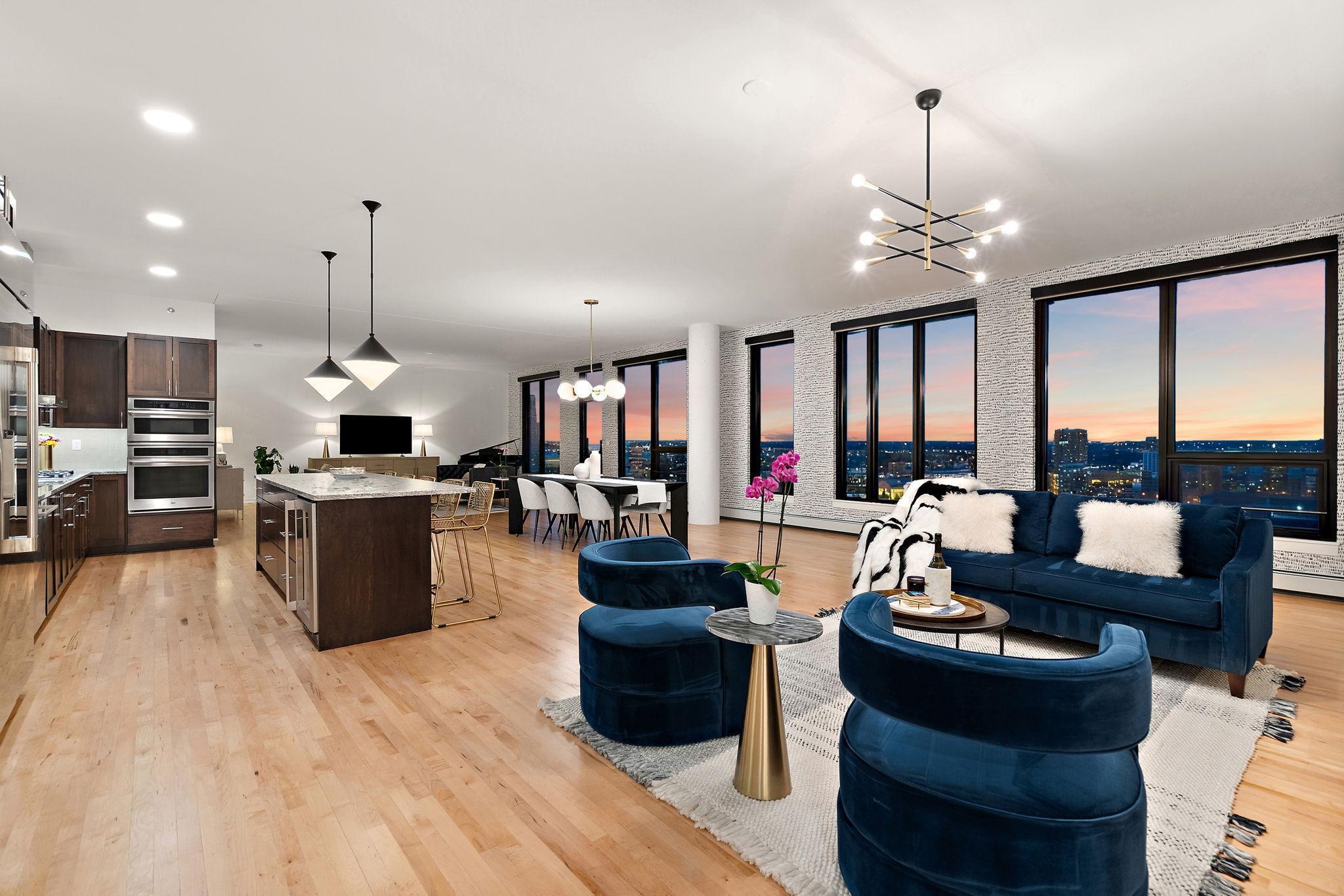 listing main picture