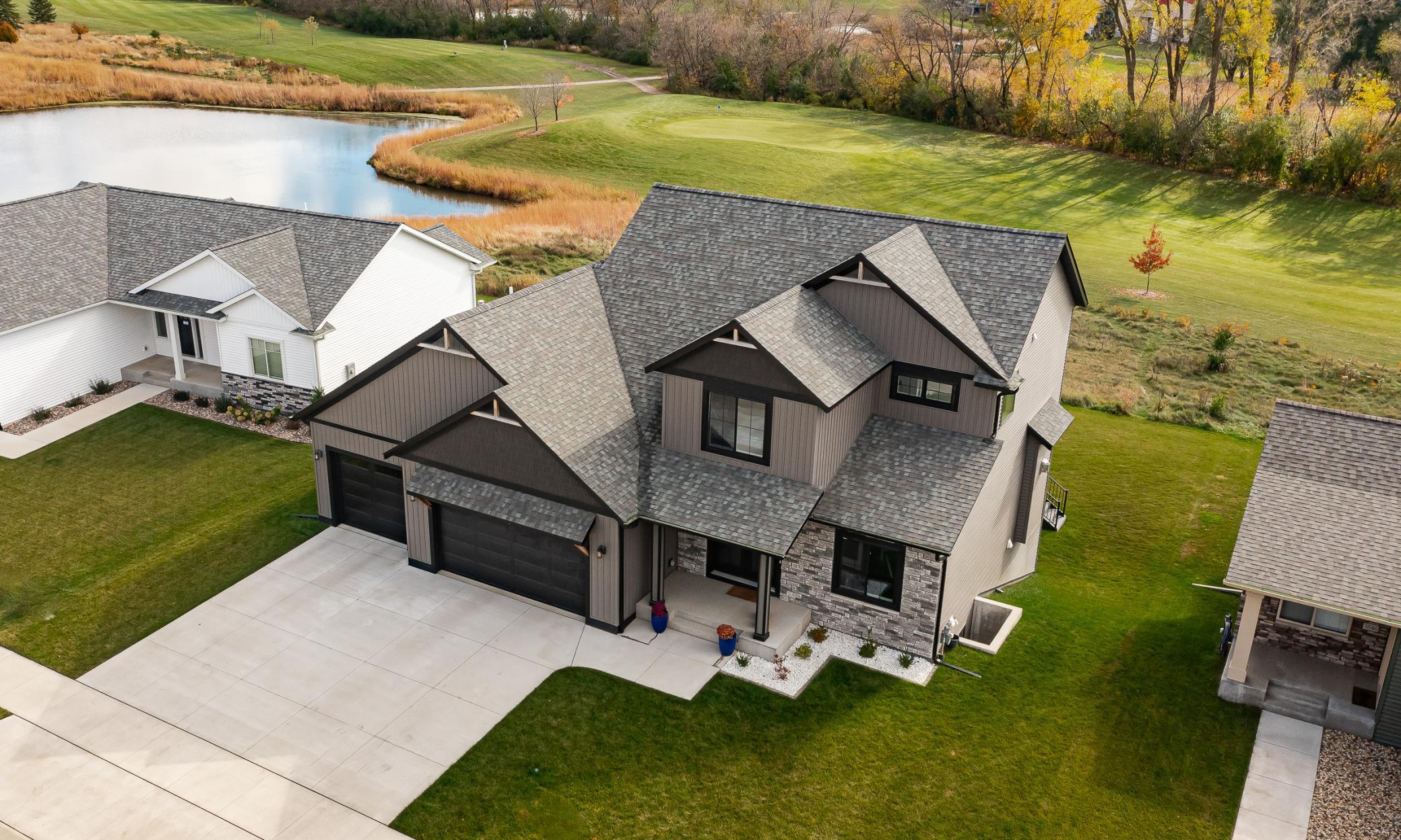 listing main picture