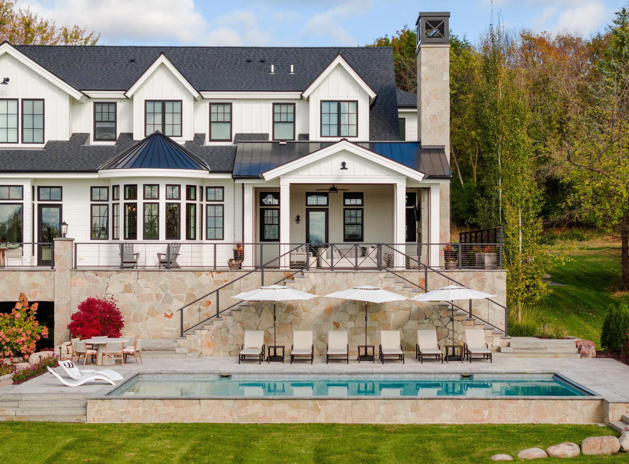 listing main picture