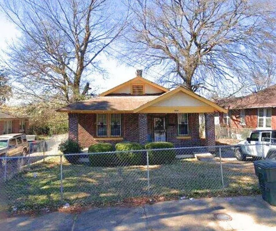 listing main picture