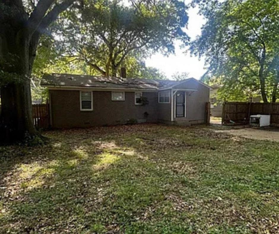 listing main picture