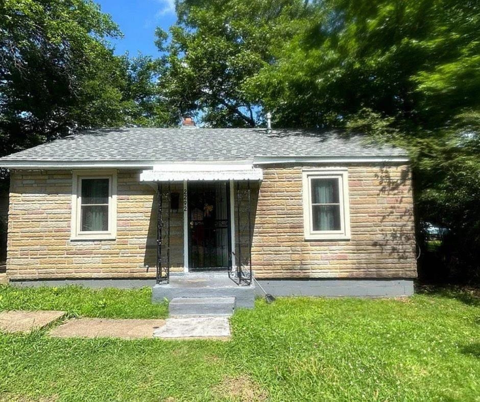 listing main picture