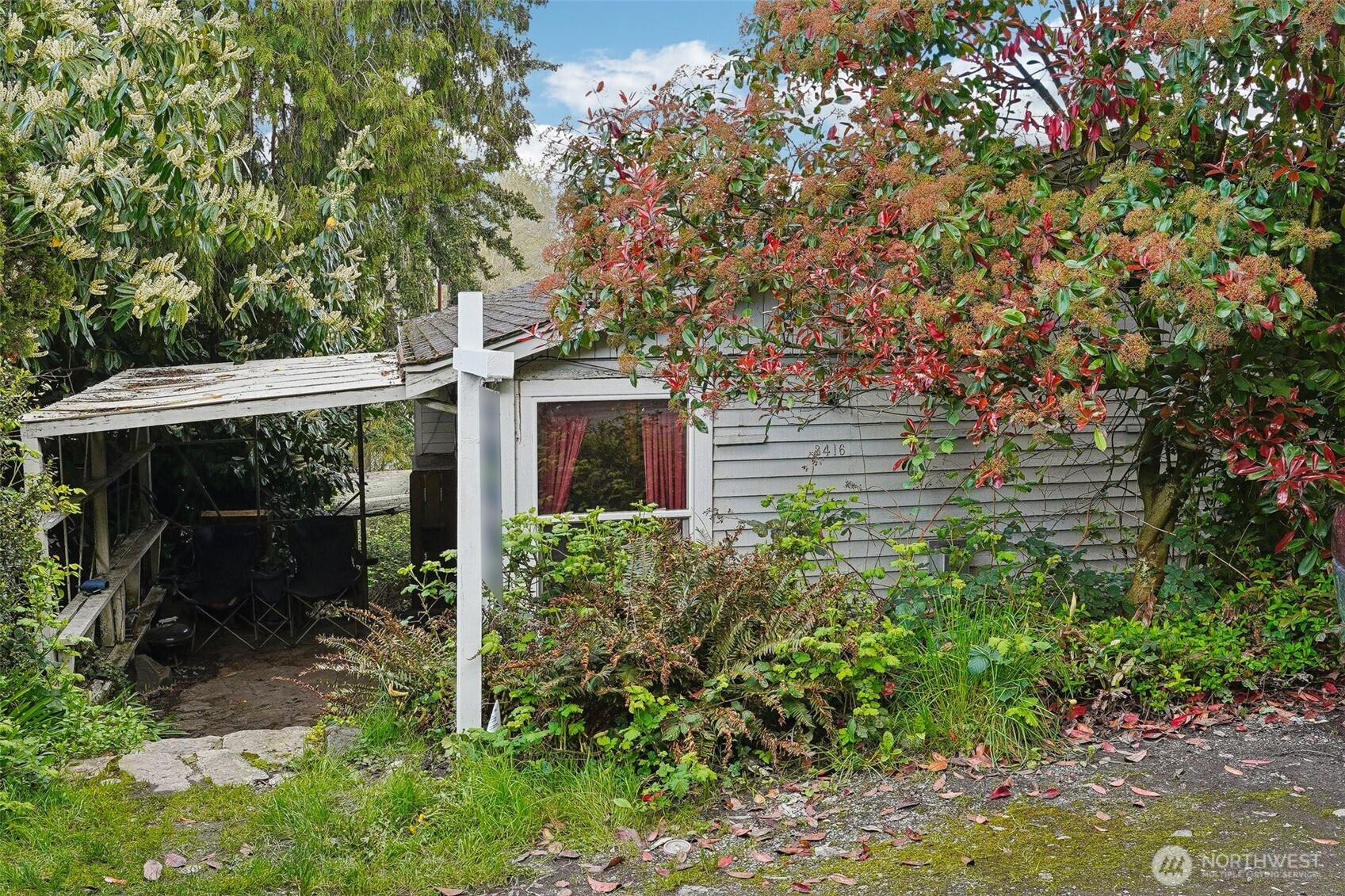 listing main picture