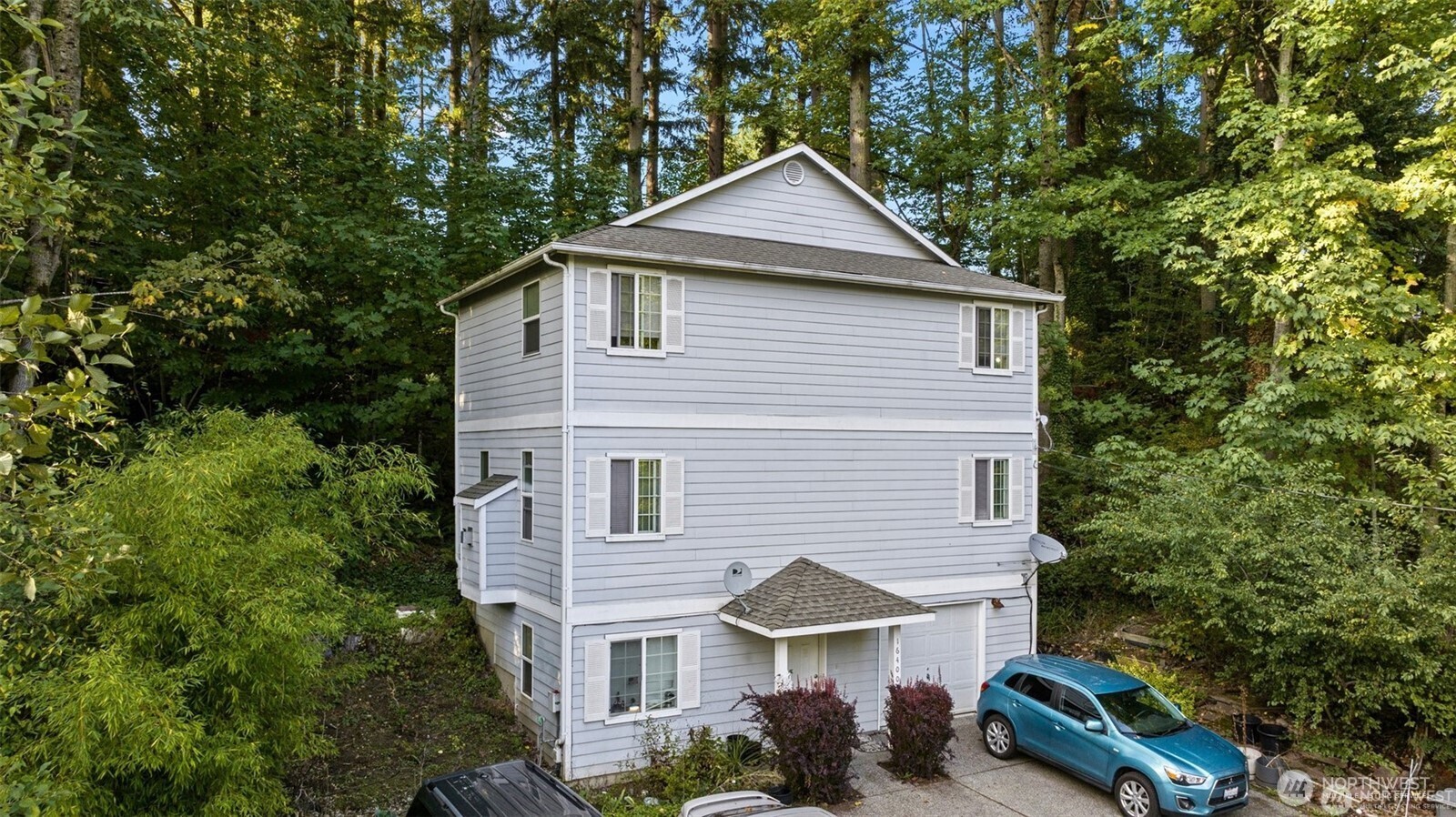 listing main picture