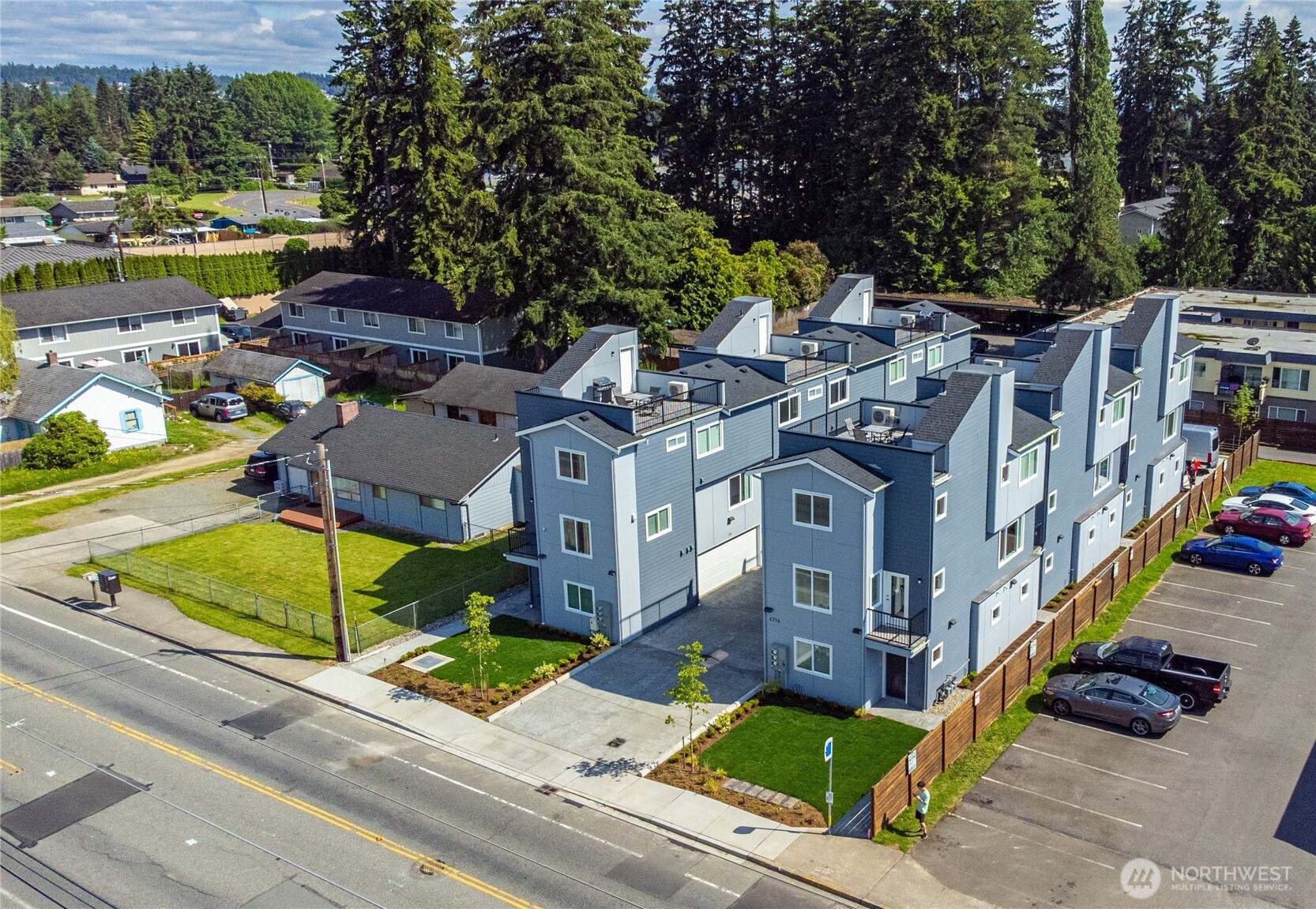 listing main picture