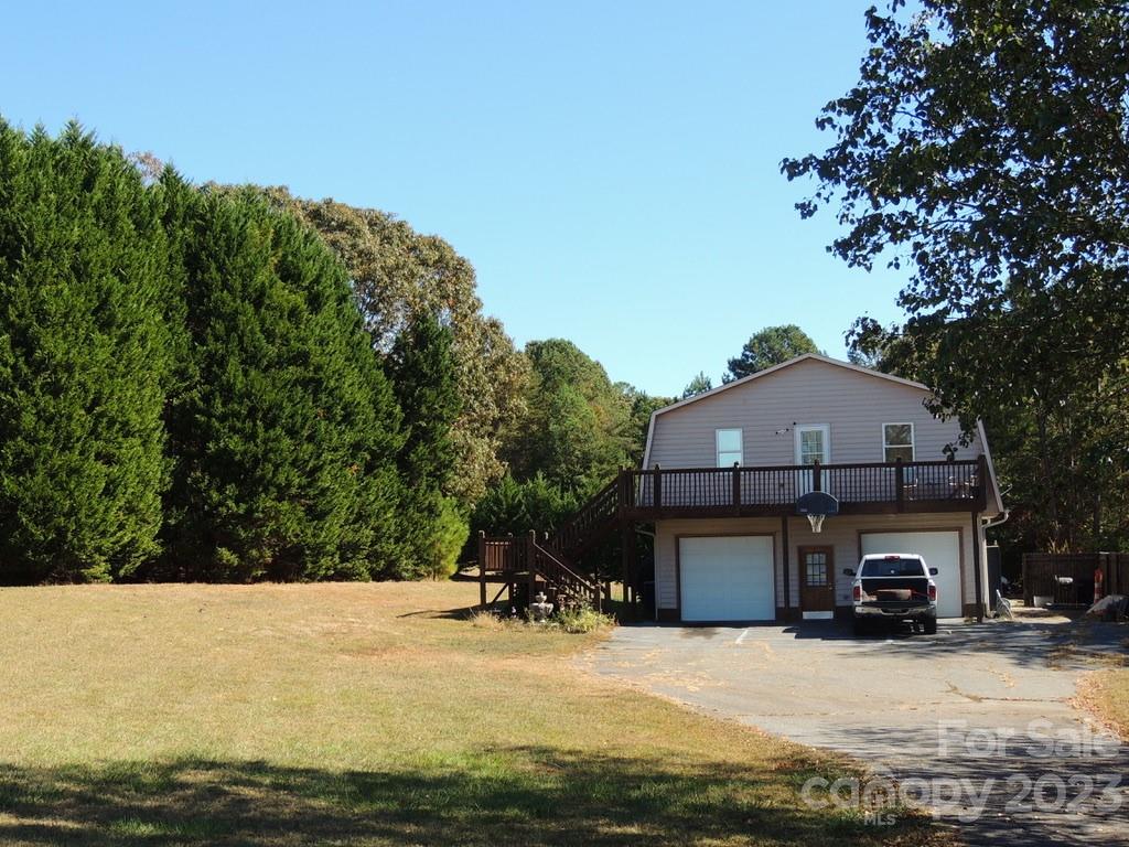 listing main picture