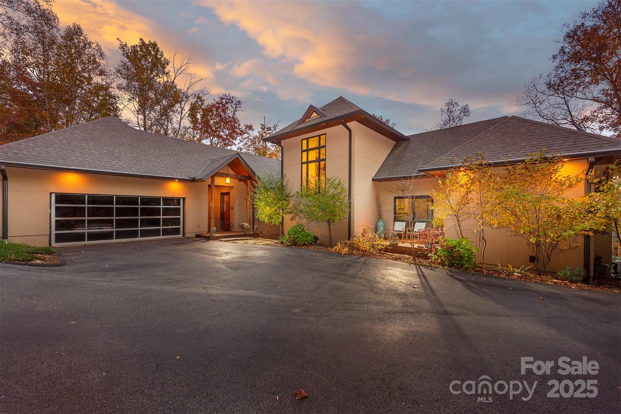 listing main picture