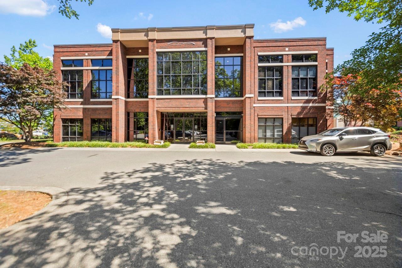 listing main picture