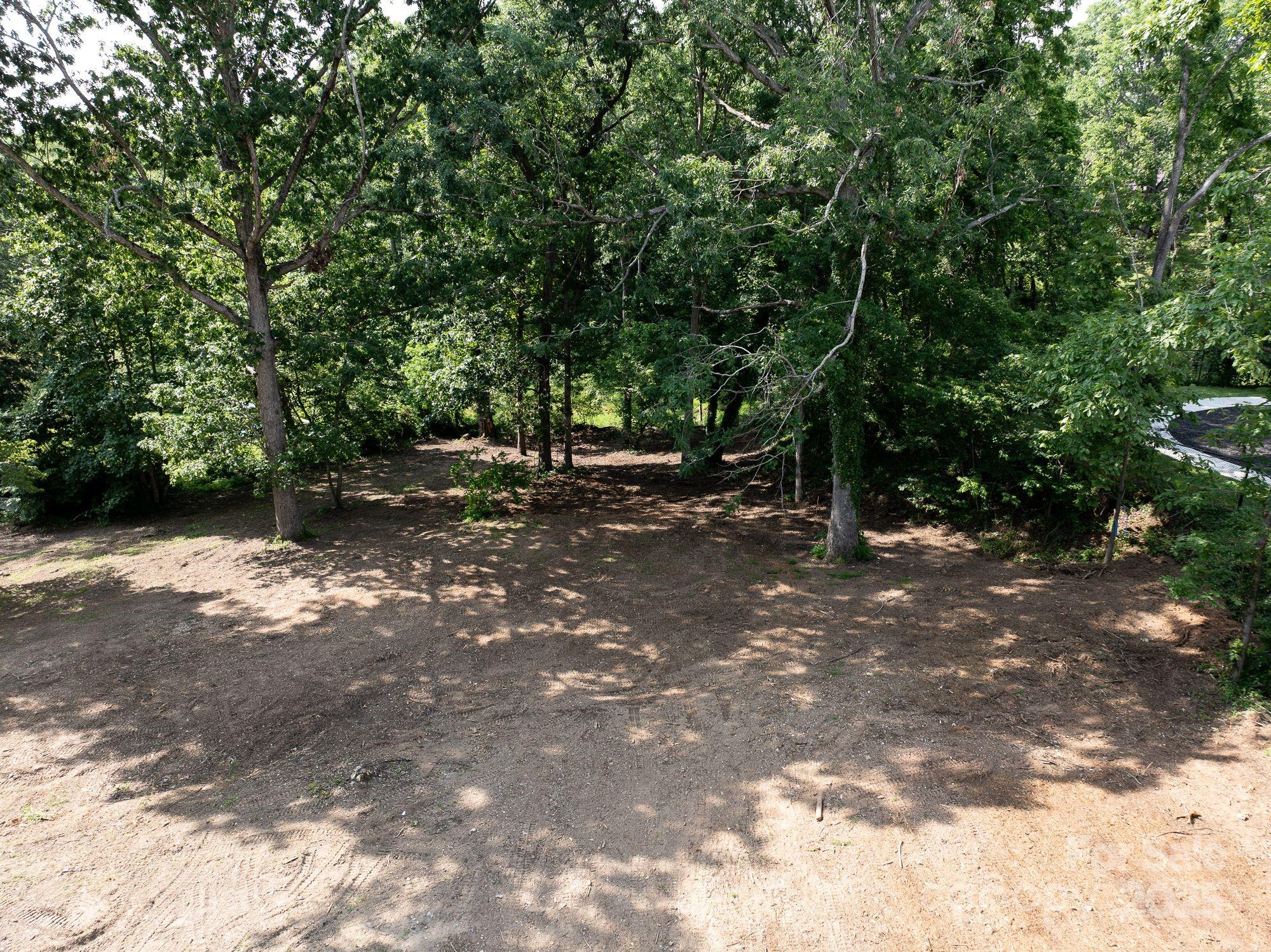 listing main picture