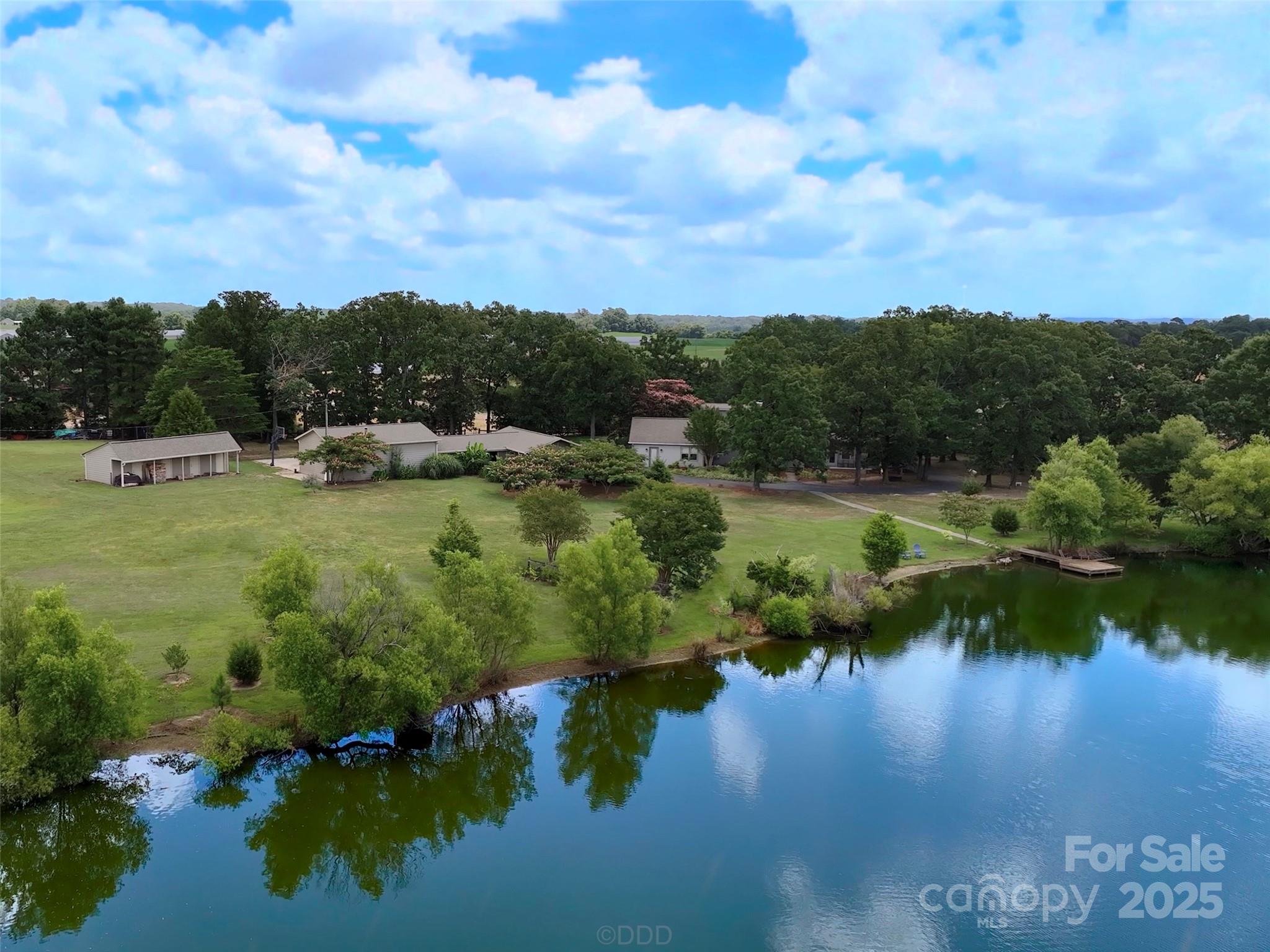 listing main picture