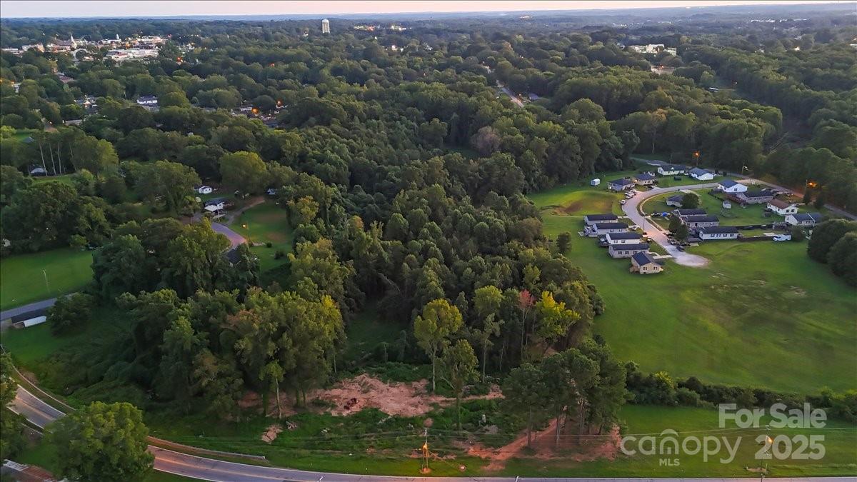 listing main picture