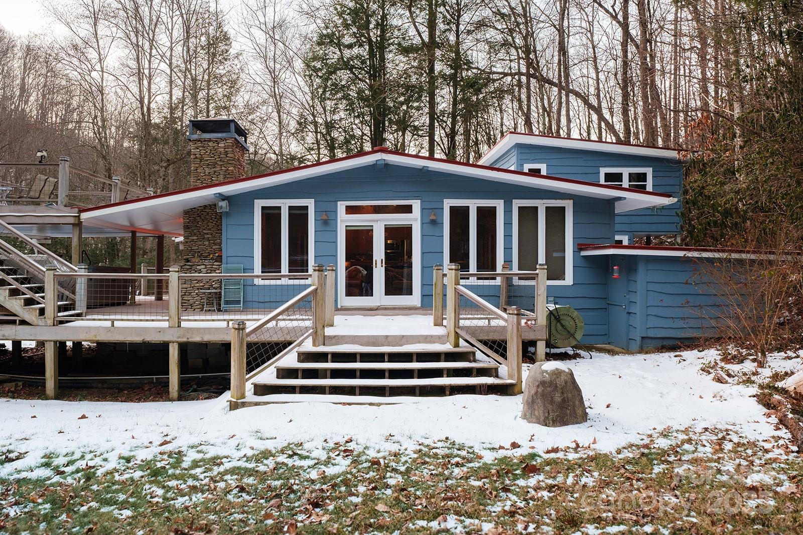 listing main picture