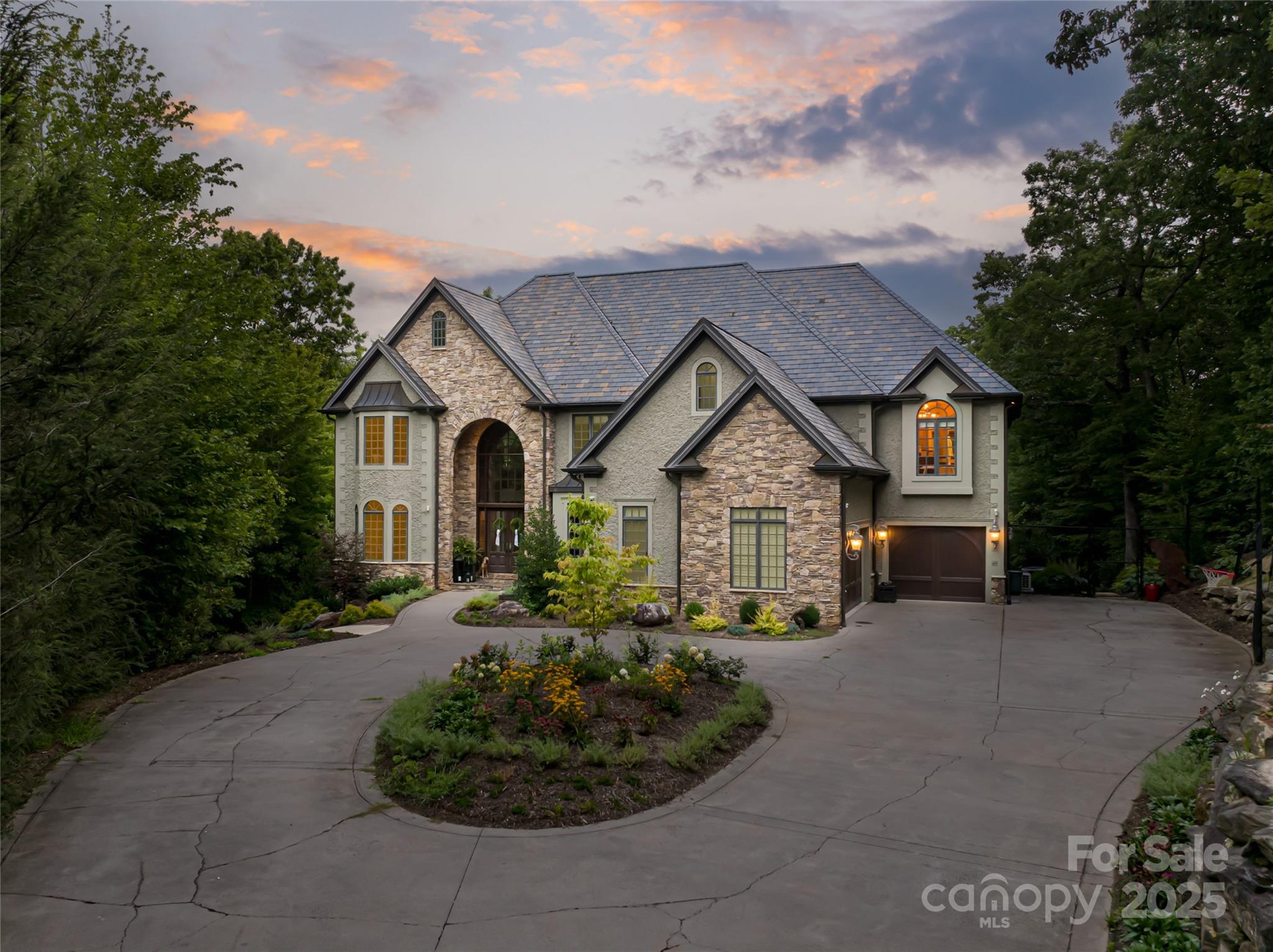 listing main picture