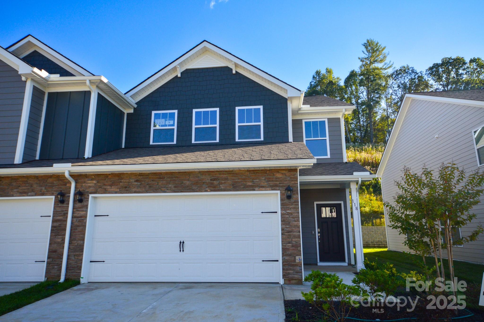 listing main picture