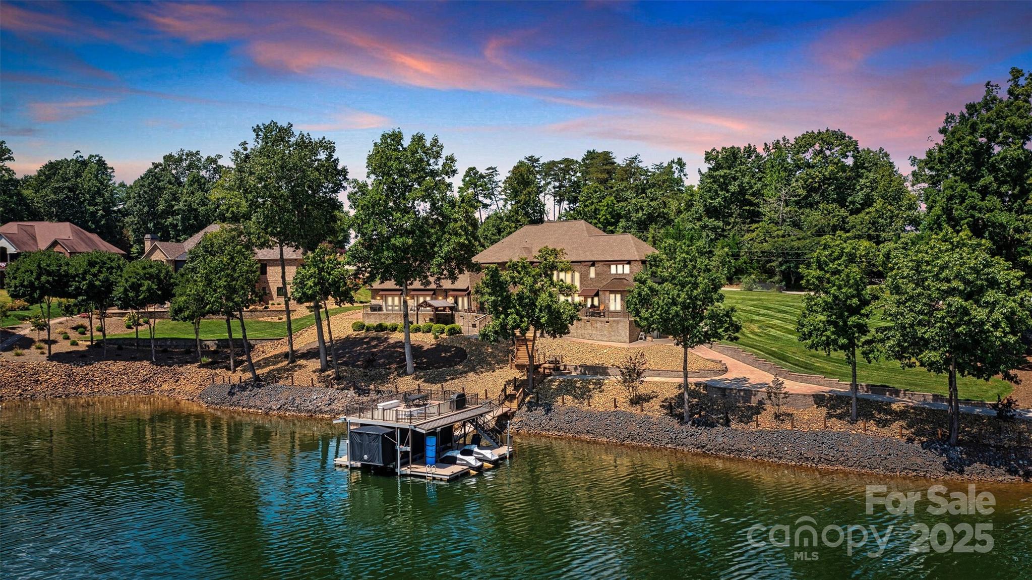 listing main picture