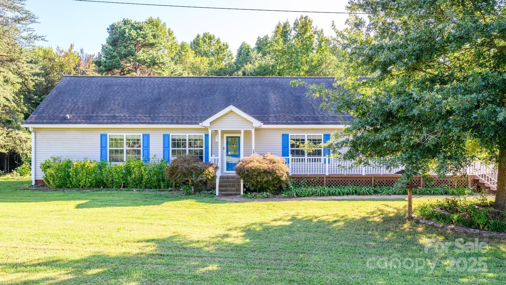 listing main picture