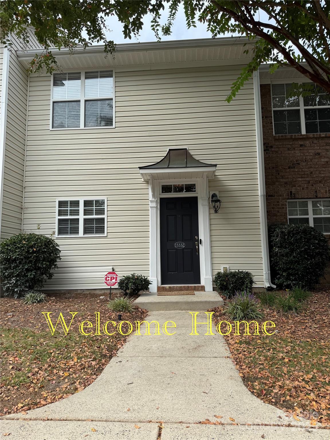 listing main picture