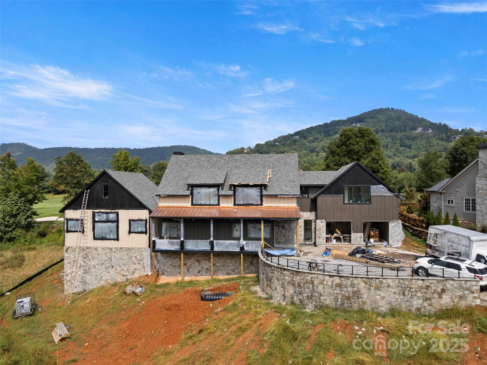 listing main picture