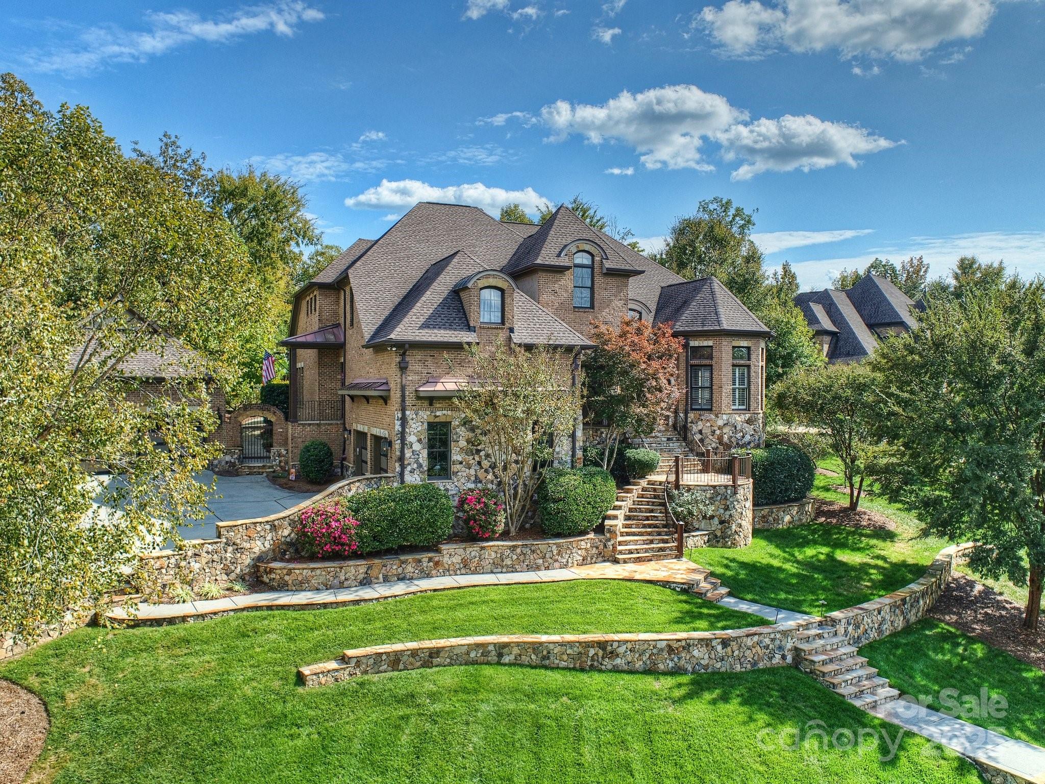 listing main picture