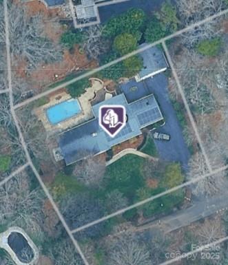 listing main picture