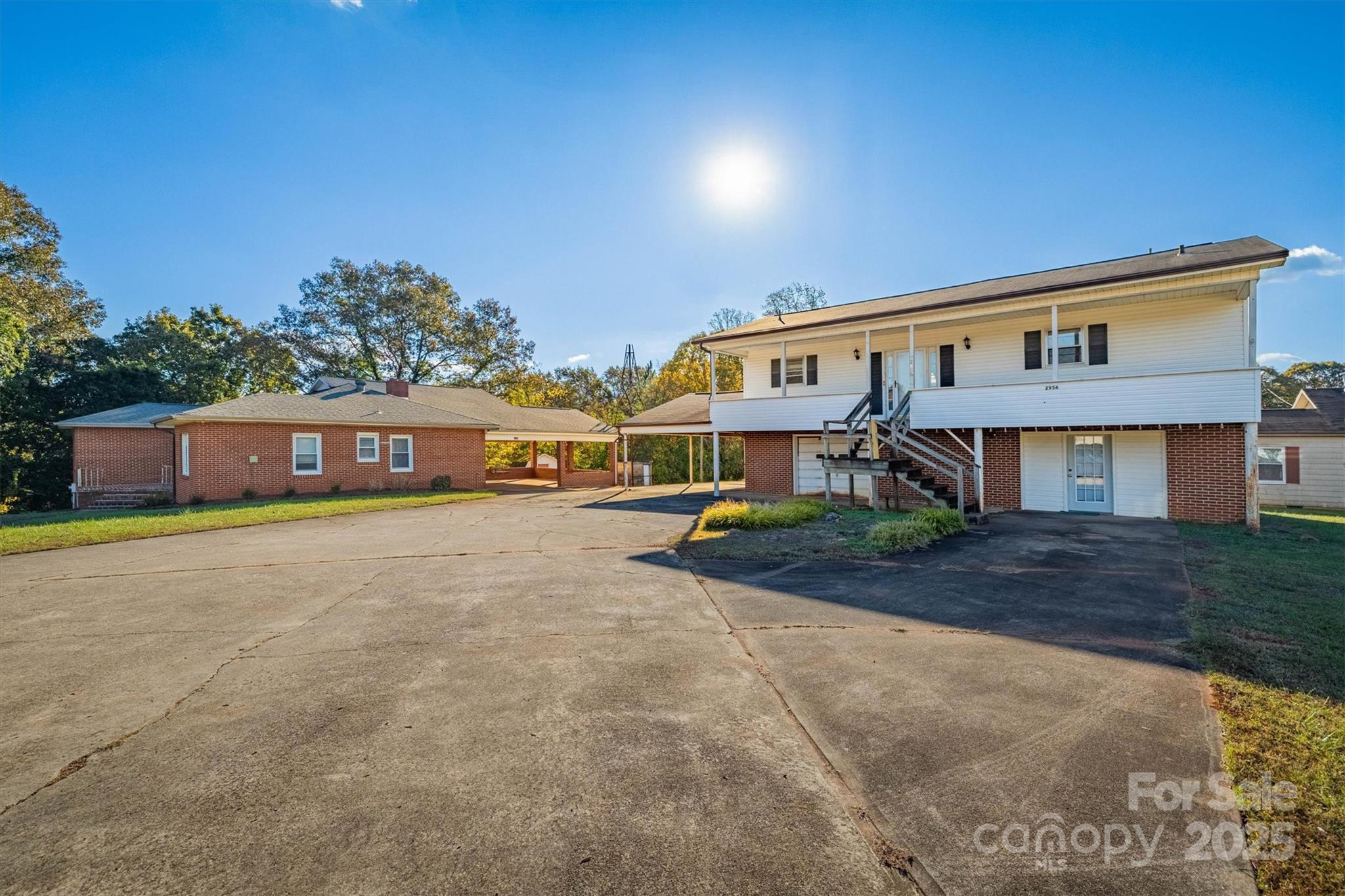 listing main picture