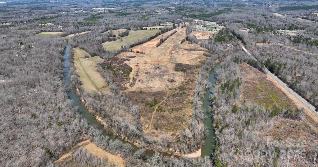 listing main picture