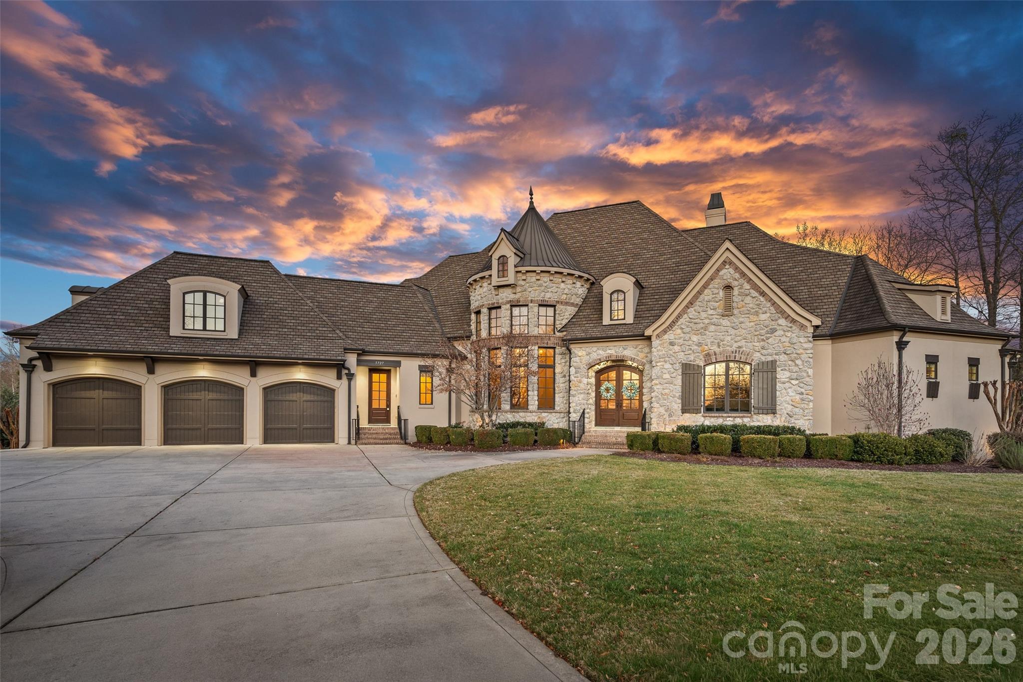 listing main picture