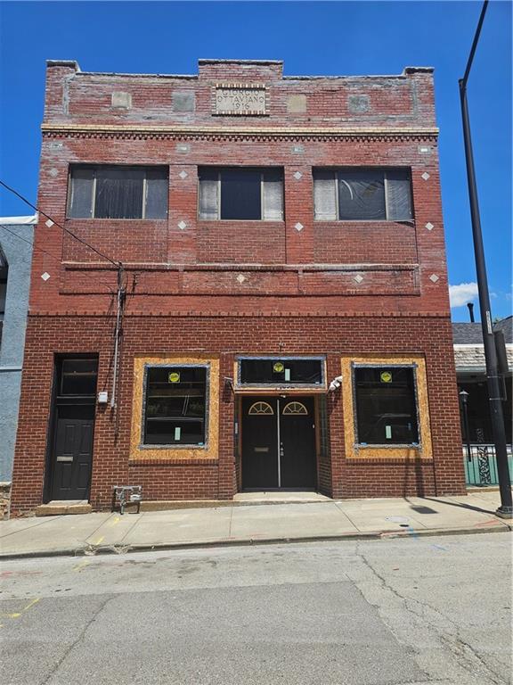 listing main picture