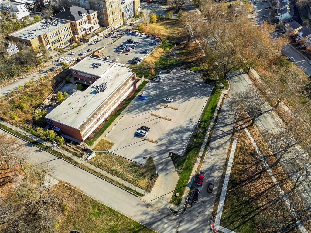 listing main picture