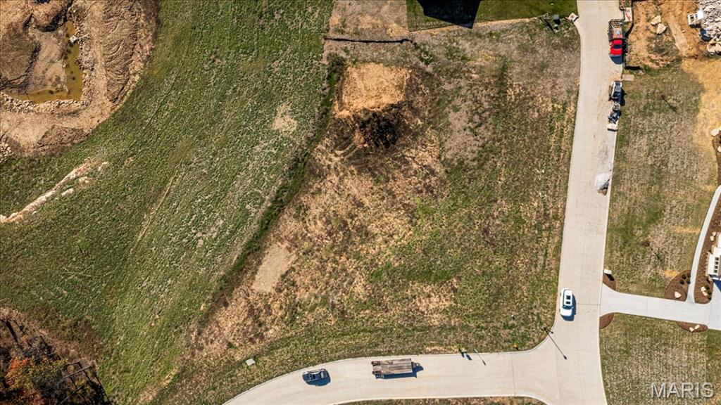 listing main picture