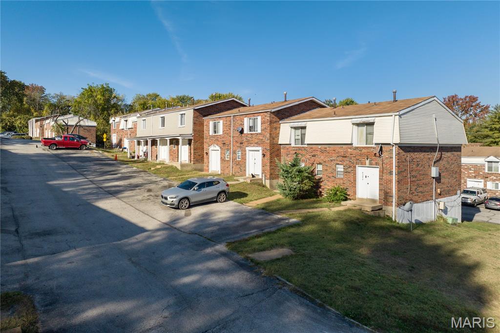 listing main picture