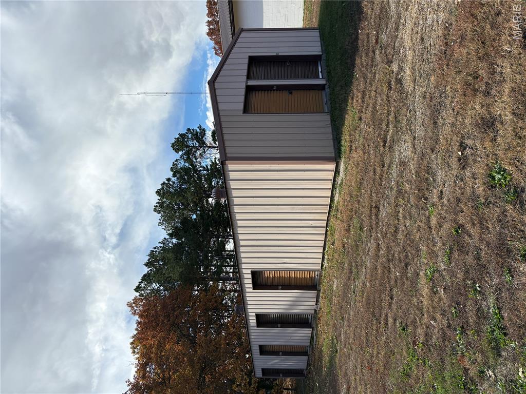 listing main picture